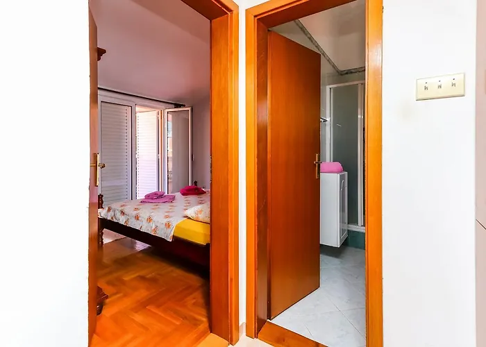 Apartment Mario